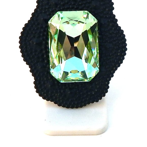 GASOLINE GLAMOUR FORTUNE TELLER LIME RECTANGLE MAXI STONE RING - Picture 1 of 3